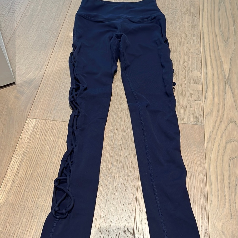 Alo Yoga Navy Interlace Leggings